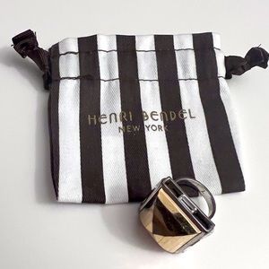 Henri Bendel ring with dust bag